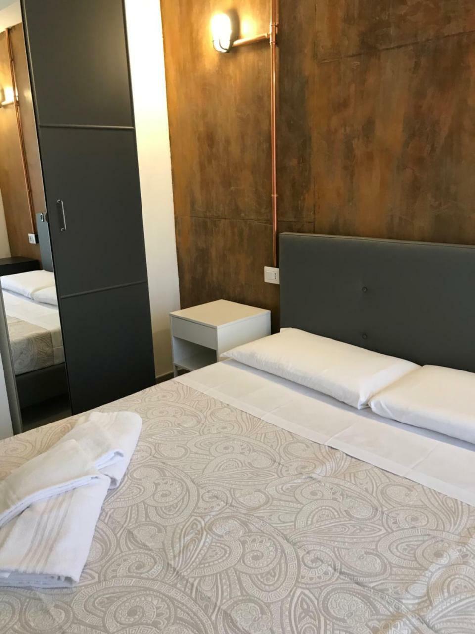 Joy Rooms Милан Экстерьер фото